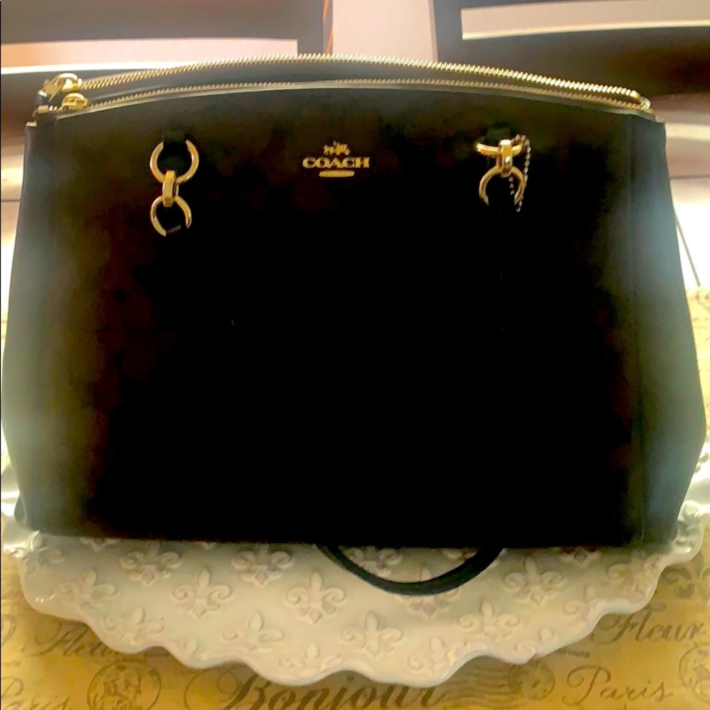 Genuine COACH bag with shoulder strap!!!